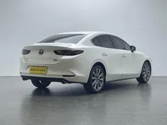 2023 Mazda Mazda3 2.0L AT, белый — фото 7