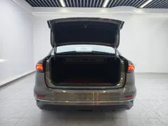 2023 Geely Emgrand 4th Gen 1.5L CVT Premium Champion — фото 14