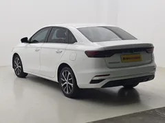 2022 Geely Emgrand 4th Gen 1.5L CVT Premium, белый — фото 5