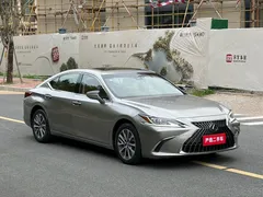 2022 Lexus ES 200 Excellence — фото 3