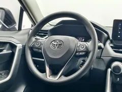 2023 Toyota RAV4 2.0L CVT 2WD — фото 11