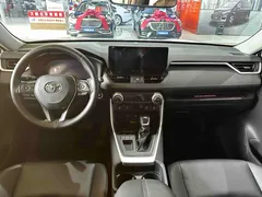2023 Toyota RAV4 2.0L CVT 2WD Fashion Plus, белый — фото 12