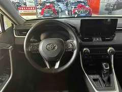 2023 Toyota RAV4 2.0L CVT 2WD Fashion Plus, белый — фото 13