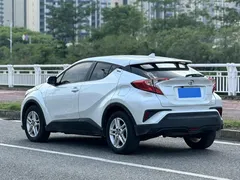 2021 Toyota C-HR 2.0L Comfort, белый — фото 4
