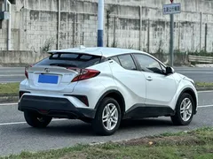 2021 Toyota C-HR 2.0L Comfort, белый — фото 6