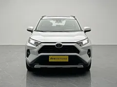 2021 Toyota RAV4 2.0L CVT 2WD Fashion, белый — фото 2
