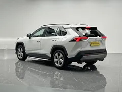 2021 Toyota RAV4 2.0L CVT 2WD Fashion, белый — фото 5