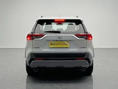 2021 Toyota RAV4 2.0L CVT 2WD Fashion, белый — фото 6