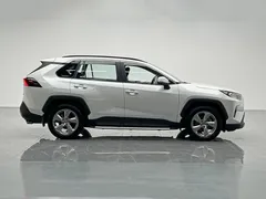 2021 Toyota RAV4 2.0L CVT 2WD Fashion, белый — фото 8