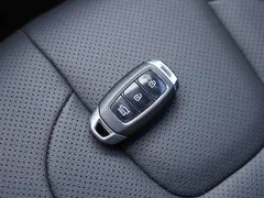 2023 Hyundai Elantra 1.5L CVT GLX Elite, белый — фото 16