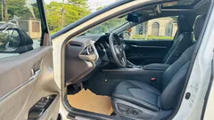 2023 Toyota Camry 2.0S Knight, белый — фото 10