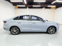 2023 Geely Emgrand 4th Gen 1.5L CVT Premium Champion — фото 8