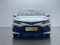 2022 Toyota Camry 2.0G Luxury, белый — фото 2