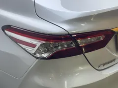 2022 Toyota Camry 2.0G Luxury, белый — фото 20