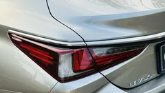 2023 Lexus ES 260 Excellence — фото 19