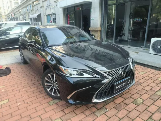 2022 Lexus ES 200 Luxury