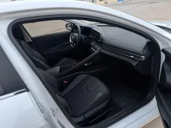 2023 Hyundai Elantra 1.5L CVT GLX Elite, белый — фото 12