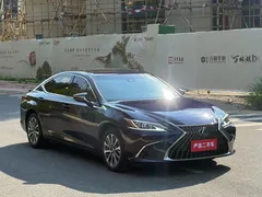 2022 Lexus ES 200 Excellence, синий — фото 3