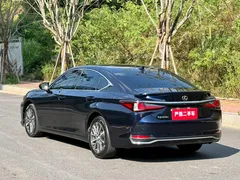 2022 Lexus ES 200 Excellence, синий — фото 7