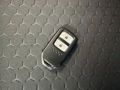 2022 Honda Fit 1.5L CVT Sunroof, белый — фото 18