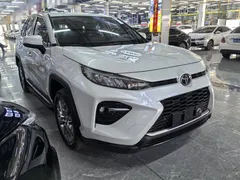 2021 Toyota Wildlander 2.0L 4WD Luxury, белый — фото 3