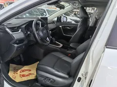 2021 Toyota Wildlander 2.0L 4WD Luxury, белый — фото 6