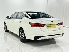 2021 Nissan Teana 2.0L XL Comfort, белый — фото 5