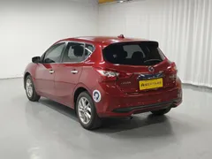 2021 Nissan Tiida 1.6L CVT, красный — фото 5