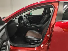 2021 Mazda Mazda3 2.0L AT, красный — фото 12