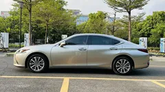 2023 Lexus ES 260 Excellence — фото 4