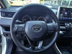 2022 Toyota Wildlander 2.0L 2WD Leading, белый — фото 3
