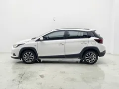 2022 Toyota Yaris L Zhixuan X 1.5L CVT Luxury Plus, белый — фото 4