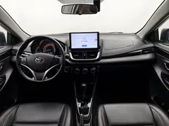 2022 Toyota Yaris L Zhixuan X 1.5L CVT Luxury Plus, белый — фото 9