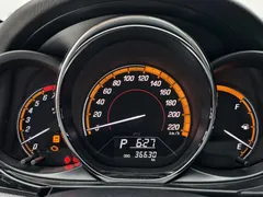 2022 Toyota Yaris L Zhixuan X 1.5L CVT Luxury Plus, белый — фото 10