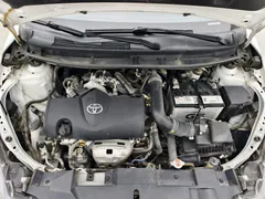 2022 Toyota Yaris L Zhixuan X 1.5L CVT Luxury Plus, белый — фото 17