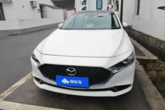 2021 Mazda Mazda3 2.0L AT, белый — фото 3