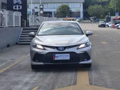 2021 Toyota Camry 2.5G Luxury — фото 2