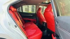 2021 Toyota Camry 2.5S Fashion, белый — фото 14