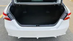 2021 Toyota Camry 2.5S Fashion, белый — фото 17
