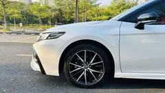 2021 Toyota Camry 2.5S Fashion, белый — фото 20