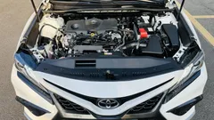 2021 Toyota Camry 2.5S Fashion, белый — фото 21
