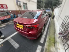 2021 Toyota Yazhoushi 2.0L Luxury, красный — фото 2