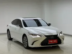 2022 Lexus ES 200 Excellence, белый — фото 2