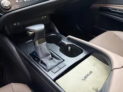2022 Lexus ES 200 Excellence, белый — фото 9