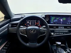 2022 Lexus ES 200 Excellence, белый — фото 13
