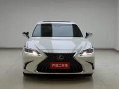 2022 Lexus ES 200 Excellence, белый — фото 2