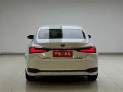 2022 Lexus ES 200 Excellence, белый — фото 14
