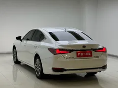 2022 Lexus ES 200 Excellence, белый — фото 15