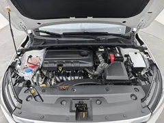 2022 Geely Emgrand 4th Gen 1.5L CVT Premium, белый — фото 17