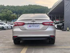2021 Toyota Camry 2.5G Luxury — фото 6